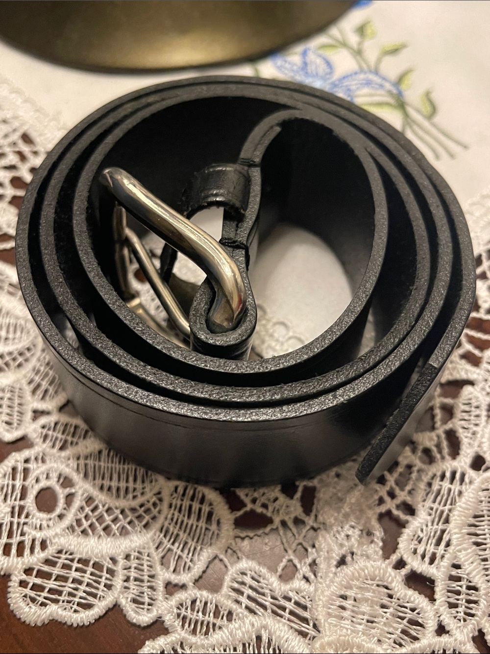 Classic Black Leather Men's Belt - Unbranded